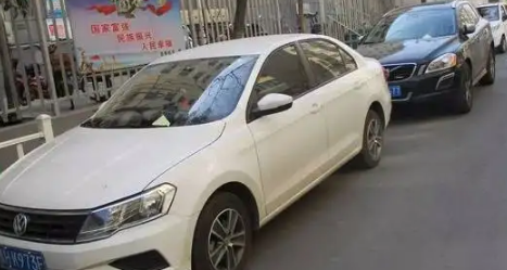 收到違章停車短信只是警告嗎3