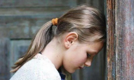 怎么建設(shè)孩子的自信念1