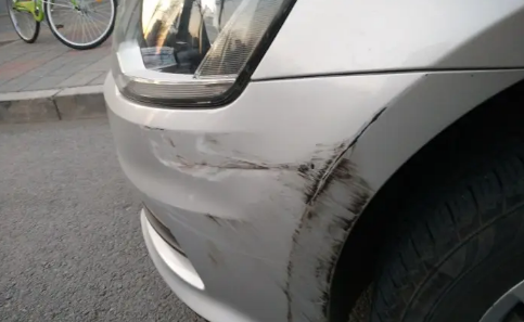 剮蹭后走了起初本人自動報警算逃逸嗎2