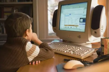 2022年高考問題清晨出還是半夜出1